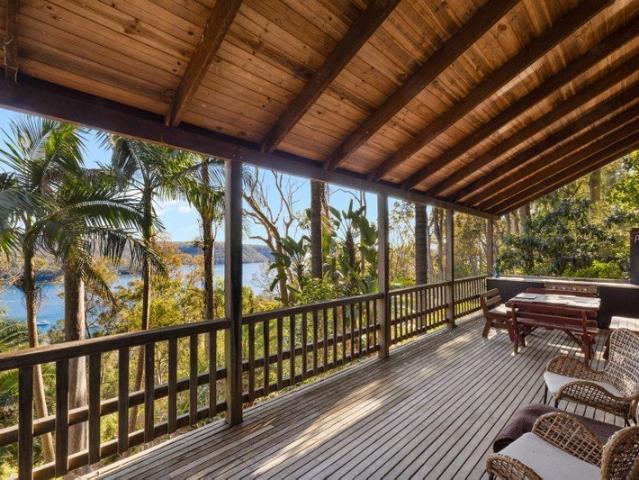 PANORAMIC WATER VIEWS ON SCOTLAND ISLAND
