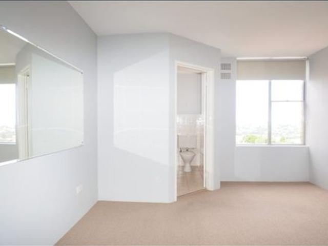 Panoramic Water Views! North Aspect! Wonderfully Convenient!