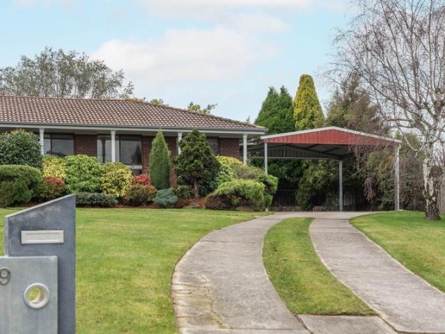 Panoramic Tamar River views, spacious family design, quiet cul de sac position and exceptional vehicle storage