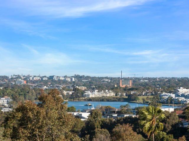 Panoramic views across Putney Hill