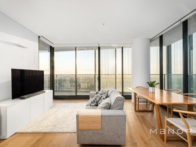 Panoramic Views, Elevated Living
