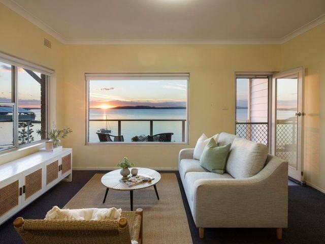 Panoramic views in premium location