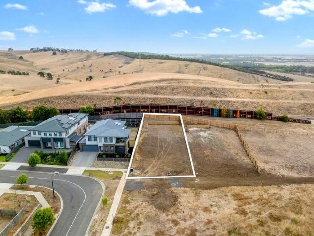 Panoramic Views in Prestigious Highton Hills Build Your Dream Lifestyle