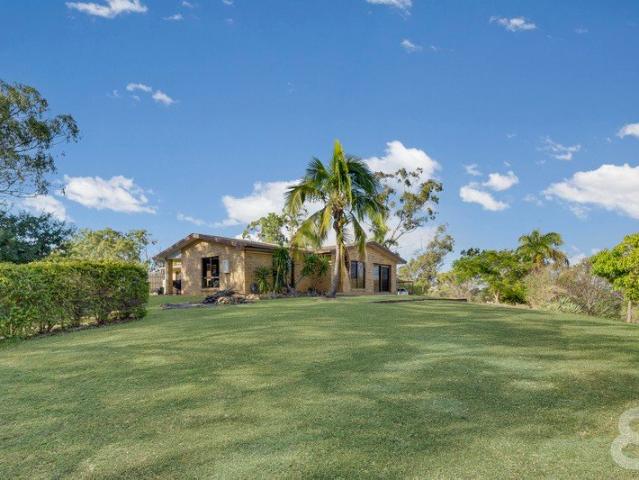 Panoramic Views, Modern Comfort & Country Living on Over an Acre