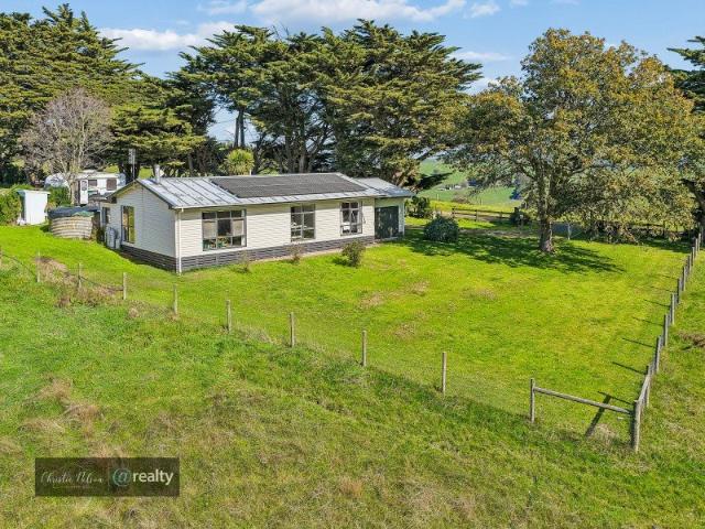Panoramic views, peaceful acreage and endless possibilities