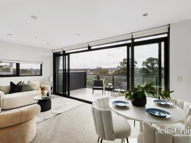 Panoramic views with lifestyle at the doorstep