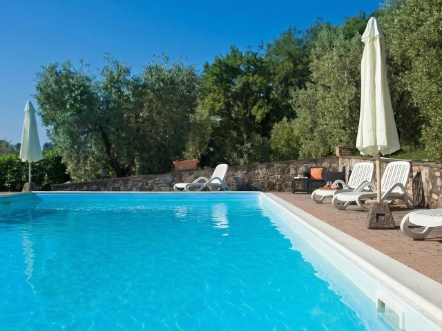 Panoramica Dell'immobile E Posizione 455m² Radicondoli