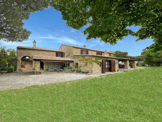 Panoramica Dell'immobile E POSIZIONE 460m² Pienza