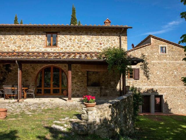 PANORAMICA DELL'IMMOBILE E POSIZIONE 480m² Gaiole in Chianti