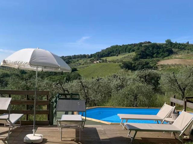 Panoramica Dell'immobile E POSIZIONE 480m² Gambassi Terme