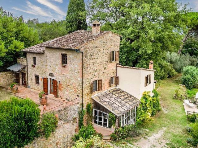 Panoramica Dell'immobile E POSIZIONE 480m² Gambassi Terme