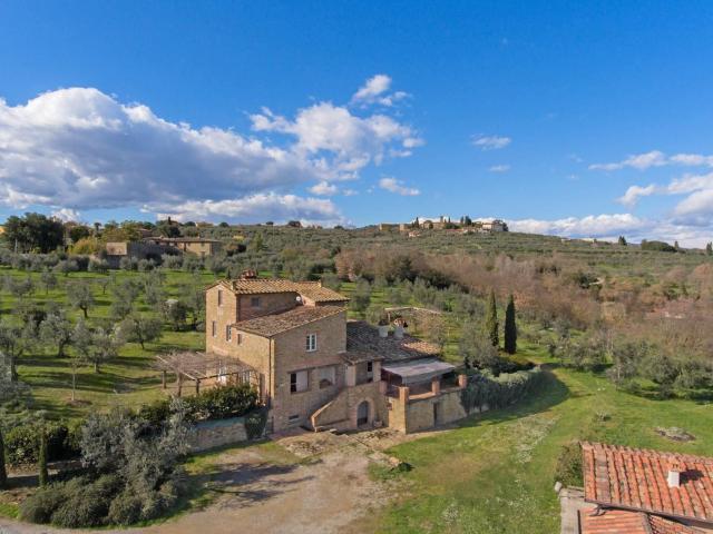 Panoramica Dell'immobile E POSIZIONE 537m² Civitella in Val di Chiana