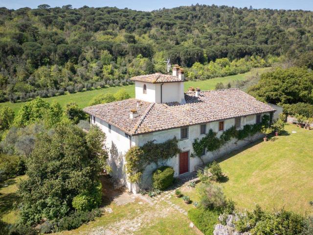 Panoramica Dell'immobile E POSIZIONE 648m² Rignano sull'Arno