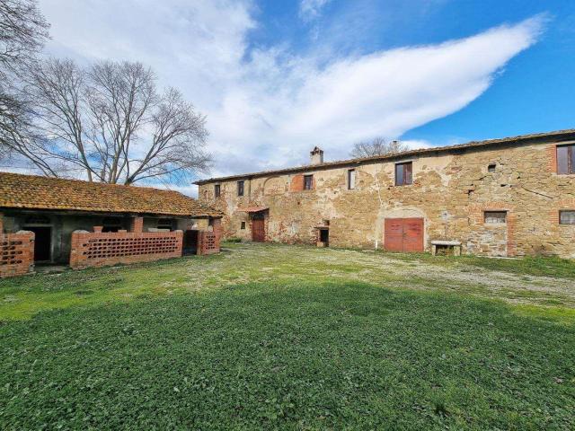 PANORAMICA DELL'IMMOBILE E POSIZIONE 670m² Monte San Savino