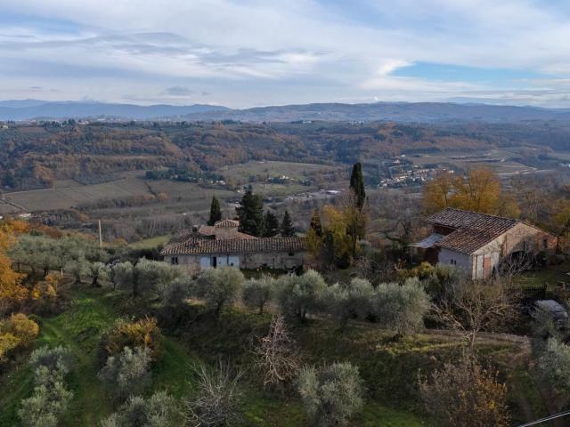 PANORAMICA DELL'IMMOBILE E POSIZIONE 735m² San Casciano in Val di Pesa