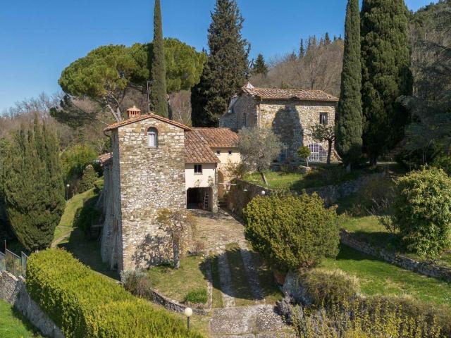 Panoramica Dell'immobile E POSIZIONE 740m² Bagno a Ripoli