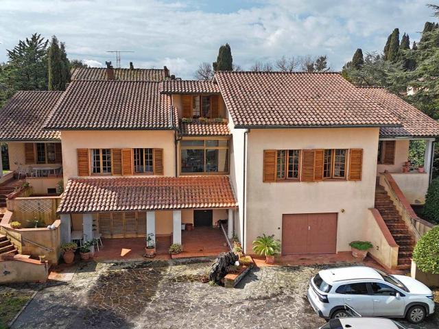 Panoramica Dell'immobile E Posizione 750m² Casole d'Elsa