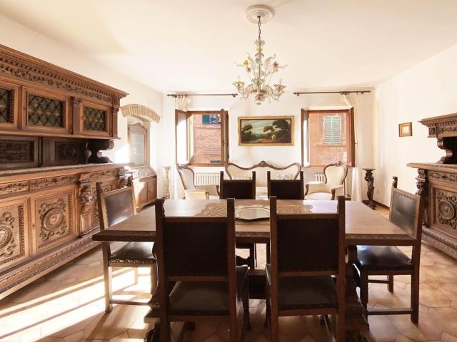 PANORAMICA DELL'IMMOBILE E POSIZIONE 84m² Montepulciano