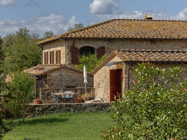 Panoramica Dell'immobile E POSIZIONE 1010m² Castelnuovo Berardenga