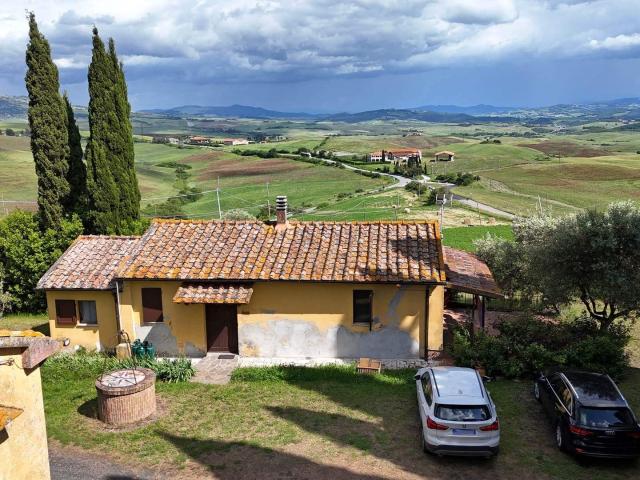 Panoramica Dell'immobile E POSIZIONE 1112m² Montecatini Val di Cecina
