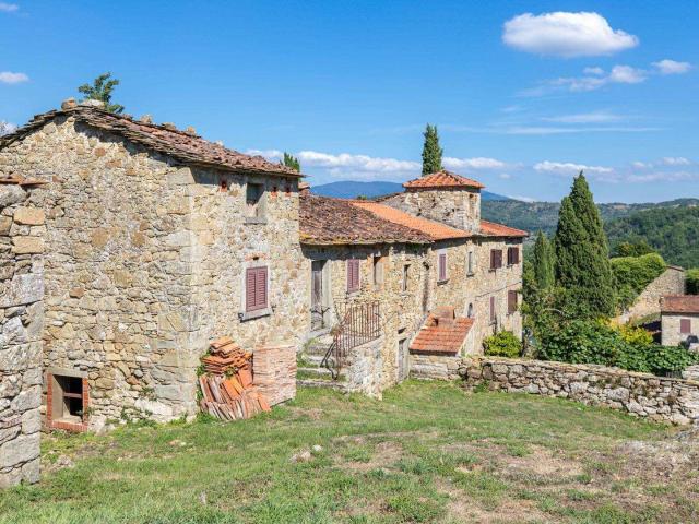 Panoramica Dell'immobile E POSIZIONE 2200m² Talla