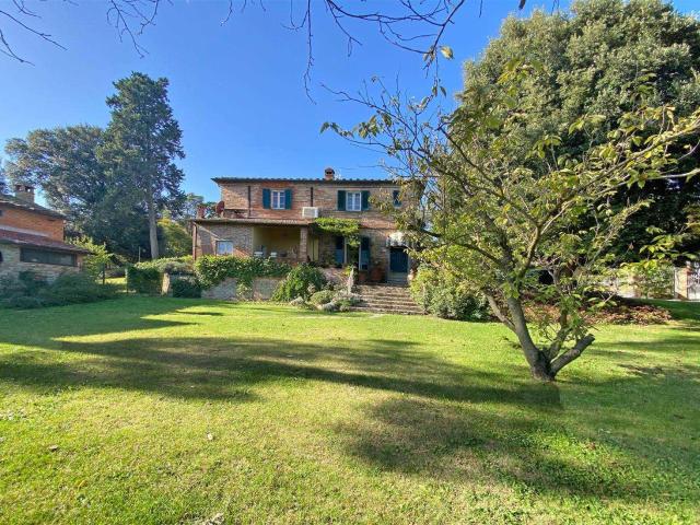 Panoramica Dell'immobile E POSIZIONE 255m² Foiano della Chiana