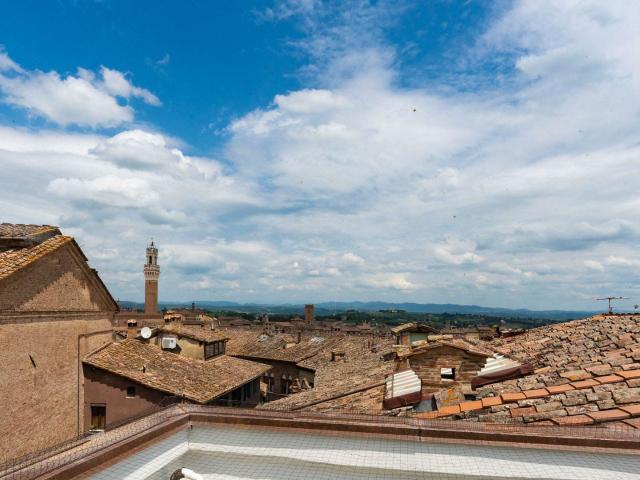 Panoramica Dell'immobile E POSIZIONE 286m² Siena