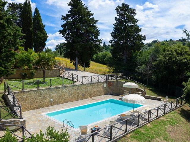PANORAMICA DELL'IMMOBILE E POSIZIONE 290m² Volterra