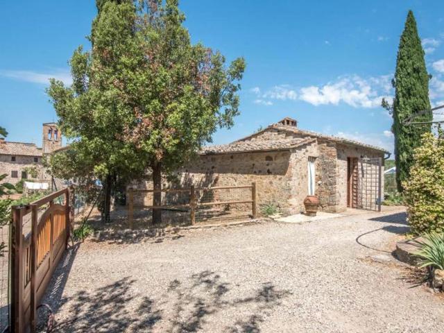 Panoramica Dell'immobile E POSIZIONE 365m² Murlo