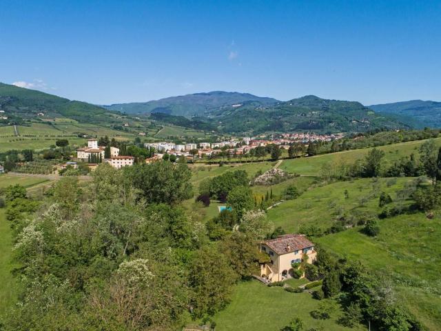 PANORAMICA E POSIZIONE DELL'IMMOBILE 300m² Rufina