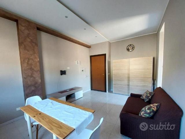 PANORAMICO BILOCALE FINEMENTE ARREDATO+TERRAZZO