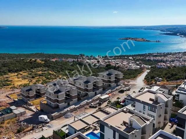 Panoramik Deniz Manzaralı 1+1 Bahçe Katı Sıfır Daire