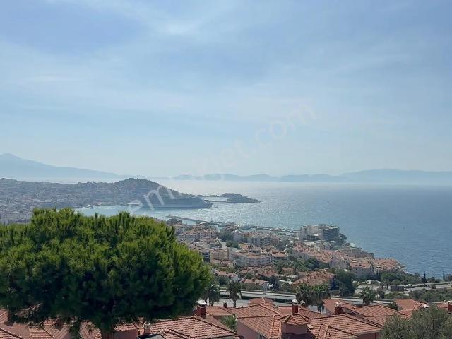 Panoramik Deniz Manzaralı,doğalgazlı, 4+1 Kiralık Villa