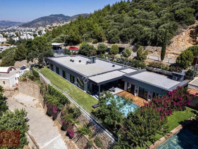 Panoramik Kapanmaz Deniz Manzaralı Satılık 8+1 Ultra Lüx Villa