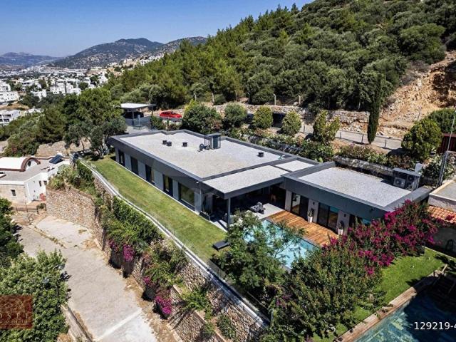 Panoramik Kapanmaz Deniz Manzaralı Satılık 8+1 Ultra Lüx Villa