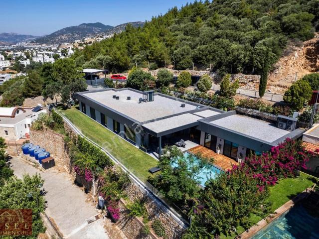 Panoramik Kapanmaz Deniz Manzaralı Satılık 8+1 Ultra Lüx Villa