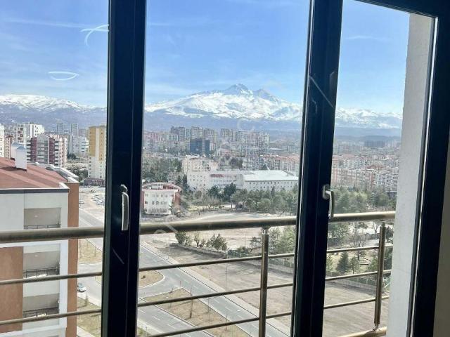 Panoramik Manzaralı Sıfır Ayarında Lüks Daire