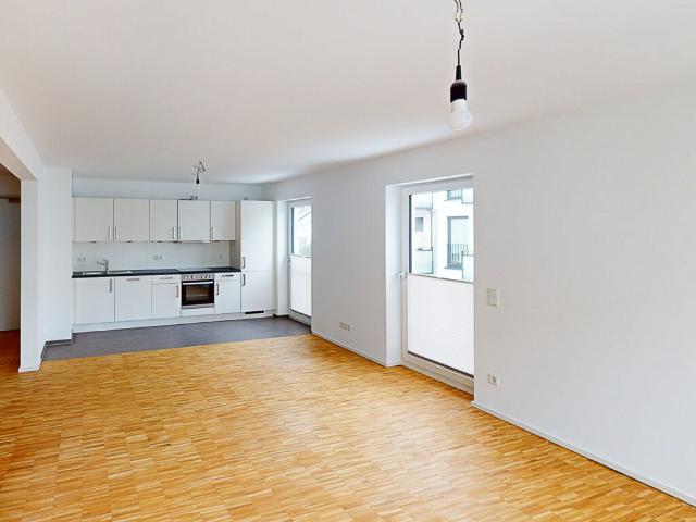 Paare und junge Familien aufgepasst: 3 Zimmer mit Balkon