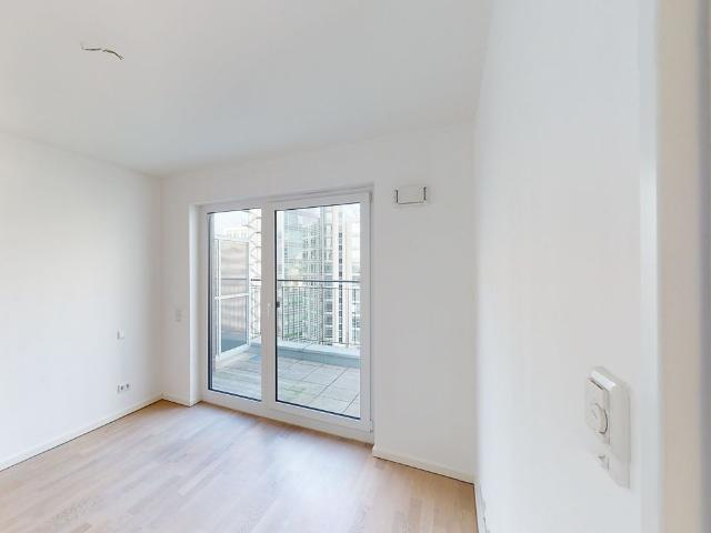 Paare aufgepasst! 2 Zimmer Penthousewohnung mit 2 Dachterrassen und EBK