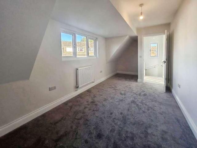 Pab, Eliot Close, Thatcham, Berkshire, RG18