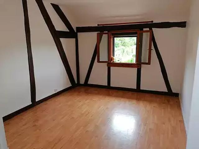 Pacy sur Eure 27120 Location appartement 2 pièces t2 au dernier étage parking