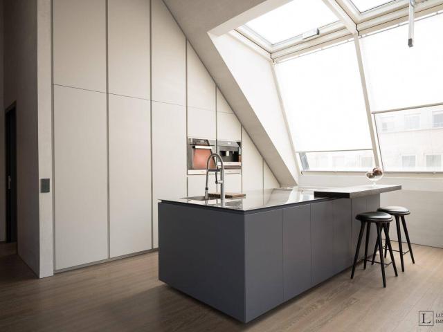 Pack your bags and move in / Ikonisches Design trifft Wiener Spitzenlage / Luxus Penthouse auf höchstem Niveau