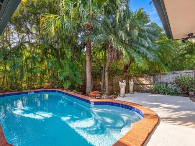 Packed with Potential in a Prime Parkwood Location