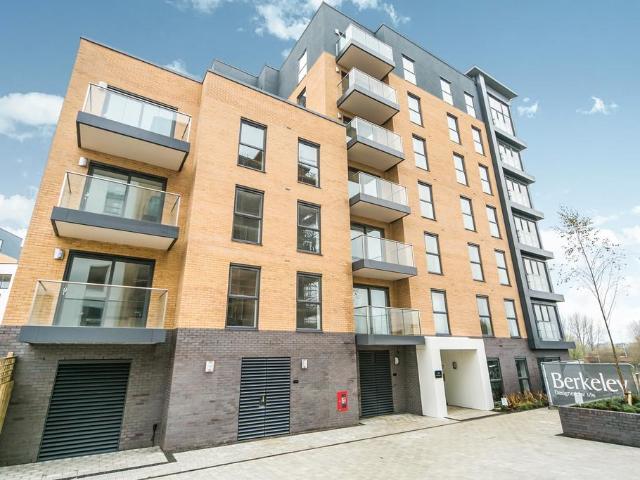 Padworth Avenue, Reading, RG2 2 bed flat to rent £1,600 pcm £369 pw