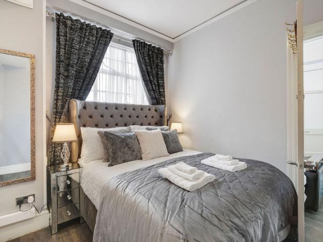 Paddington Flat, Near Tube Station & Hyde Park