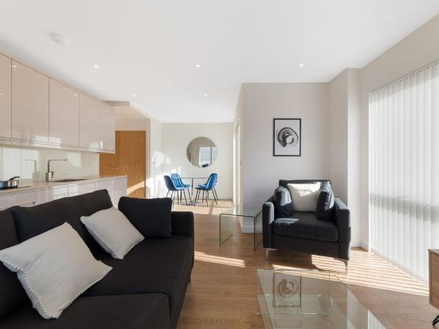 Paddington House, 10 Felar Drive, London NW9, 2 bed flat to rent, £2,253 pcm | PrimeLocation