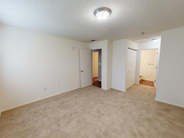 Paddock Club Apartments 3 Bedroom Apartment for Rent at 8000 Preakness Dr, Florence, KY 41042