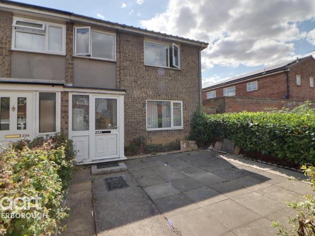 Padholme Road, PETERBOROUGH 3 bed end of terrace house to rent £1,100 pcm £254 pw
