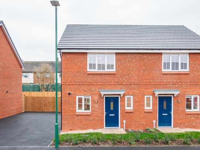 Padstow, Nottingham NG5, 2 bed terraced house to rent, £1,175 pcm | PrimeLocation