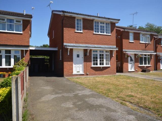 Padstow Close, Coppenhall, Crewe, CW1 3 bed detached house to rent £850 pcm £196 pw